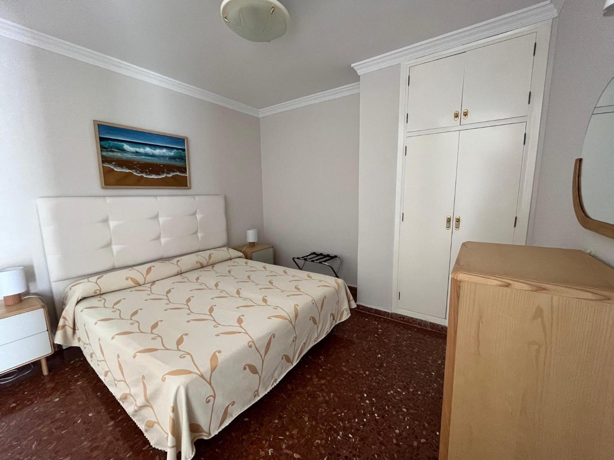 ホテル パライソ デル マル ネルハ 部屋 写真